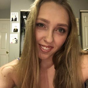 Meet your Posher, Dannielle